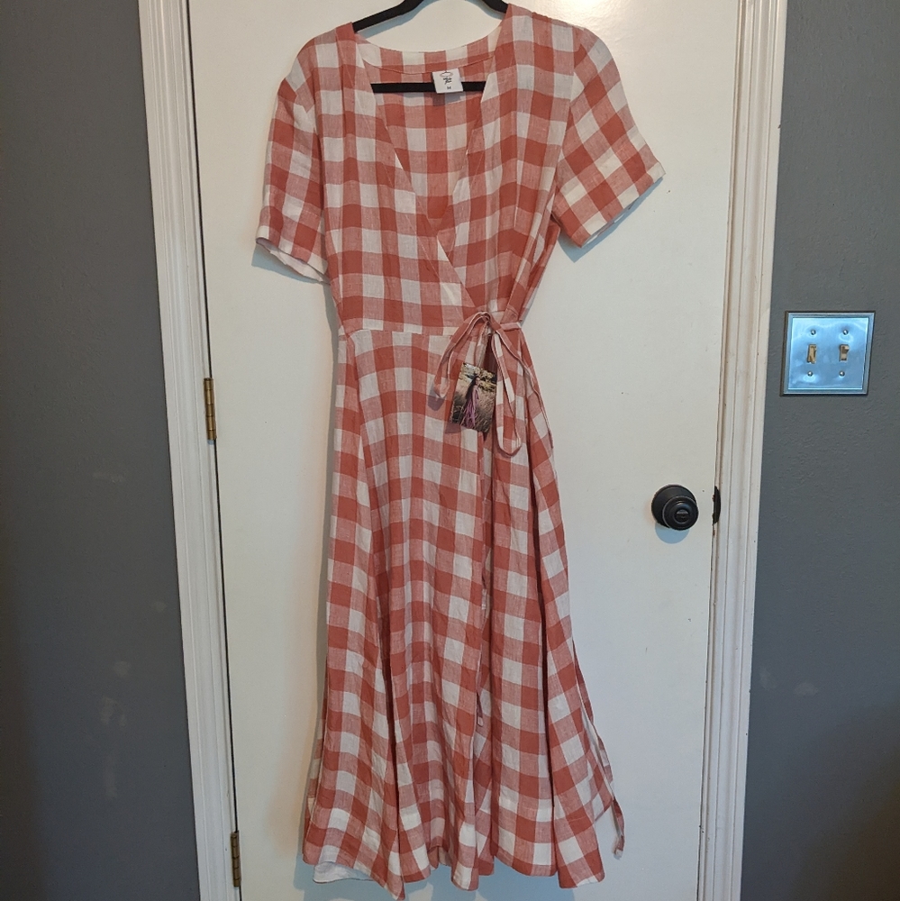 Son de Flor short sleeve wrap dress